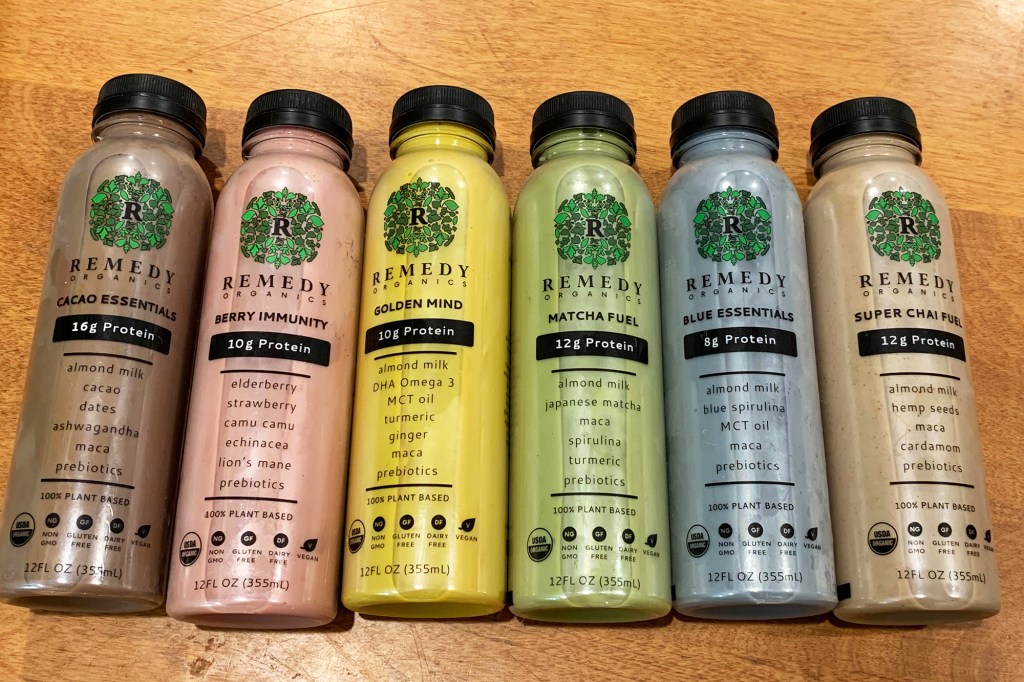 Six juices in rainbow order 